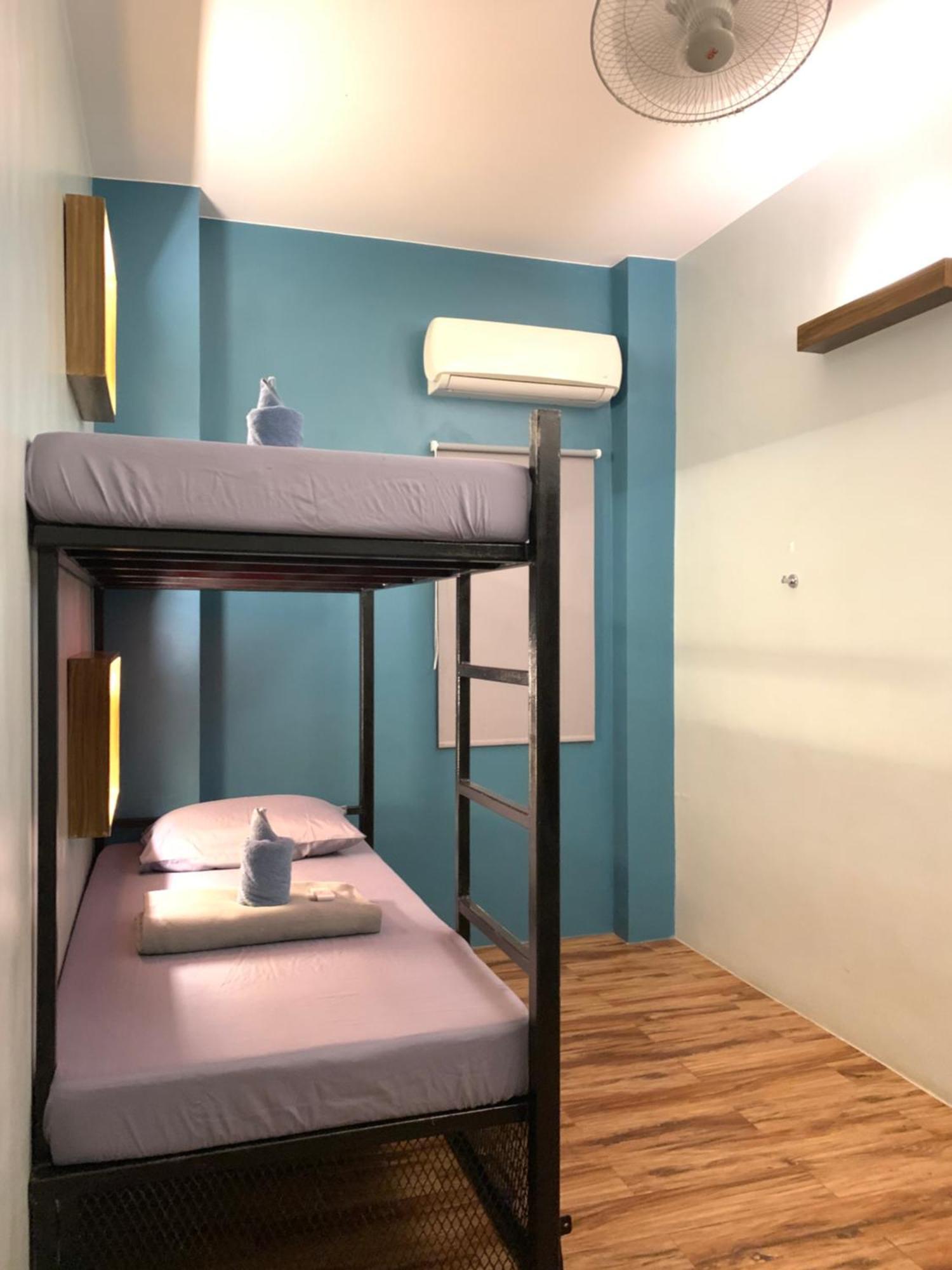 Outpost Hostel - Coron Luaran gambar