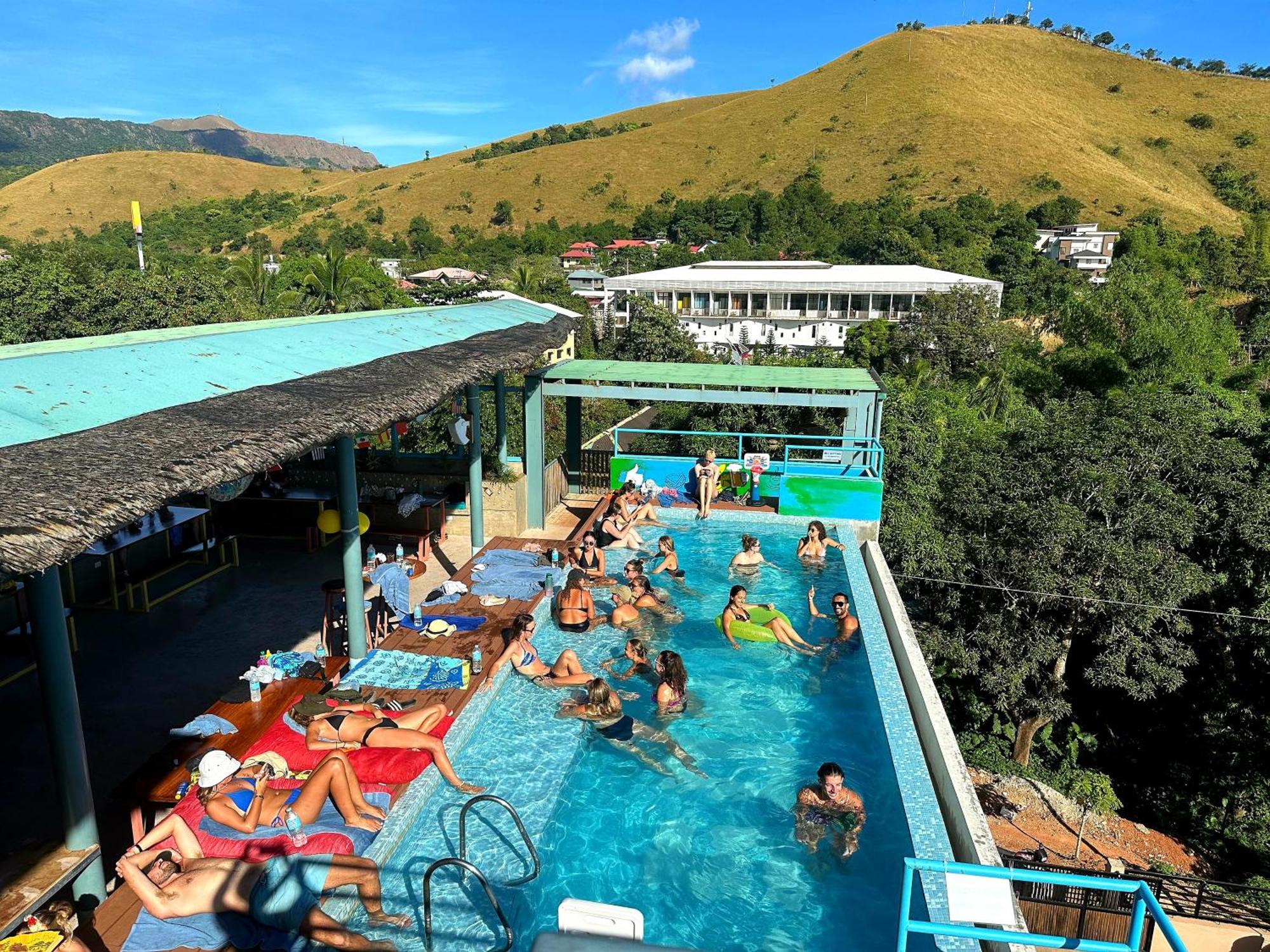 Outpost Hostel - Coron Luaran gambar