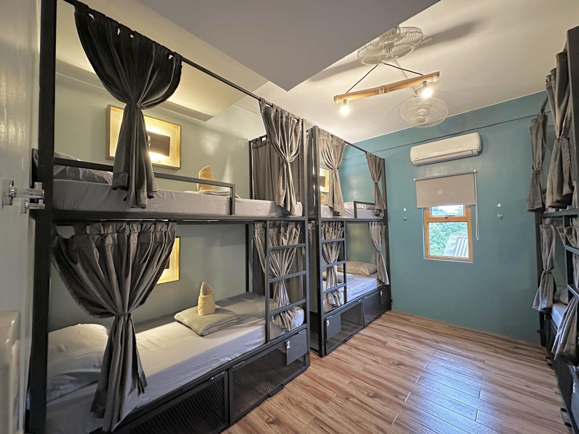 Outpost Hostel - Coron Luaran gambar